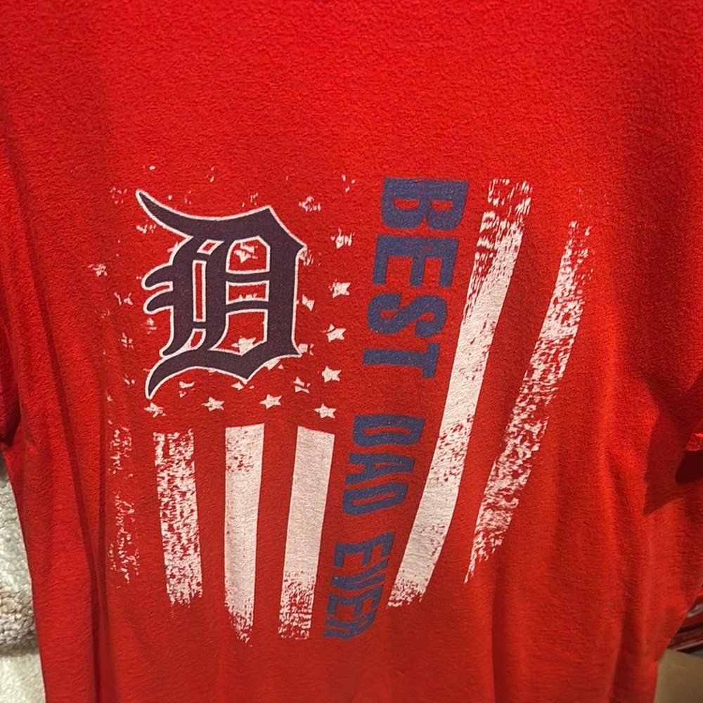 Gildan Red 'Best Dad' Graphic T-Shirt